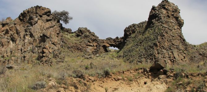 Oregon’s Deschutes River Trail, March 2018 Oregon’s Deschutes River Trail, March 2018