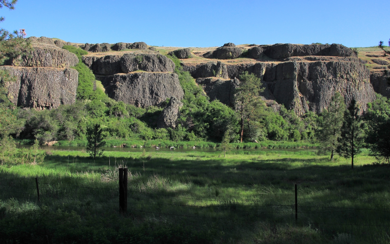 05-08-16 Colfax River Trail (21)